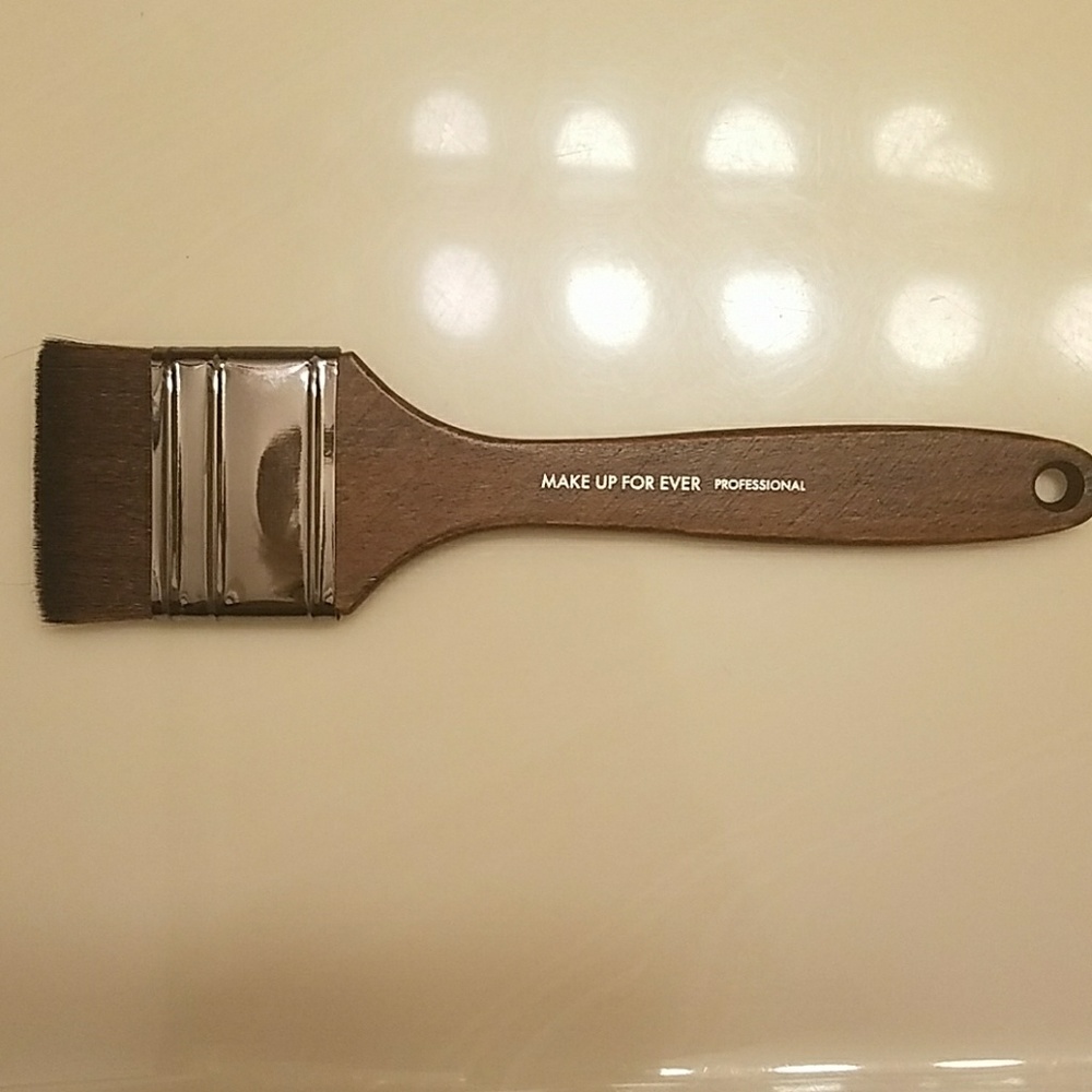 Makeup forever brush & 3 sample size skin products